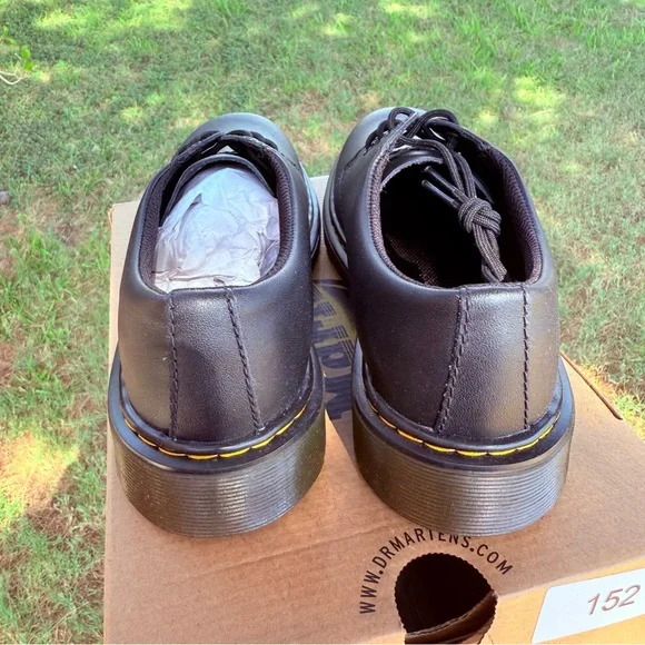 NEW! Dr. Martens 1461 Smooth Black Leather Oxford Shoes, Men’s 6, Women’s 7 - Picture 8 of 9